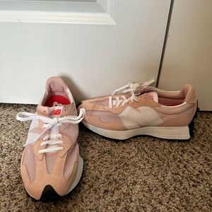 LIKE NEW NEW BALANCE 327, color is a sandy pink